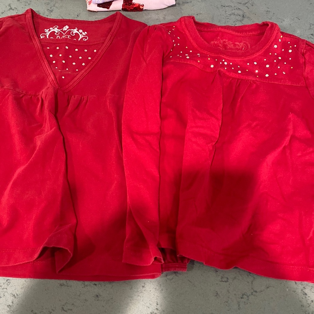 Red long sleeve shirts with jazz!